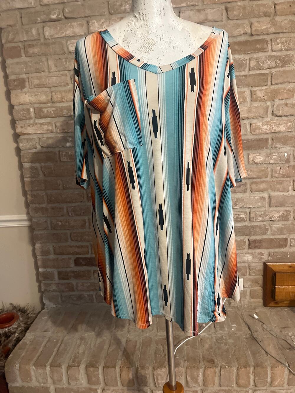 🌵 Boutique Southwestern Serape Print Tunic Top 🌵 Sz L
